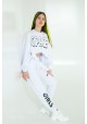 Спортивный костюм белый с коротким свитшотом и надписями